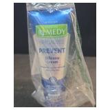 Medline Remedy Specialized Silicone Cream, Unscented (4 fl oz), Gentle Breathable Film for All Ages, Paraben-free and Hypoallergenic Skin Care, Barrier for Dry Cracked Skin