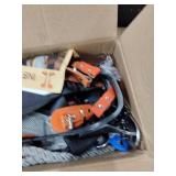 Rohseson Tree Climbing Spikes, Cowhide Leather Tree Climbing Gear with Non-Slip Pedal, Adjustable Tree Climbing Tool Set with Harness Rope for Climbing, Hunting, Picking Fruit, Pet Saving