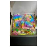 1000pcs Party Favors Goodie Bags for Kids, Fidget Toys Pack, Stocking Pinata Stuffers, Birthday Gifts, Classroom Prize, Treasure Box, Carnival Prizes, Easter Eggs Fillers