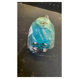 Junwait Funny Smiling Middle Finger Statue Ornaments, Novelty Resin Finger Man Sculpture Decorations, Quirky Middle Finger Hand Statue for Table Shelf Office Desktop Decoration *outer part only*