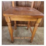 Vintage Wood Counter Height Bar Stool 18.5"W x 18.5"D x 42"H. Seat height 24" - Good condition, needs a good cleaning.