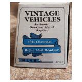 Ertl Vintage Vehicles Series - 1914 Chevrolet Royal Mail Roadster Die-Cast Replica #2543 unopened