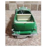 1930s Style Green Convertible Model Car - not fully assembled - no guarantee all parts are included