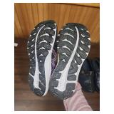 Womens Size 6 shoes - Blue Clark