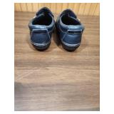 Womens Size 6 shoes - Blue Clark