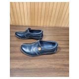 Womens Size 6 shoes - Blue Clark