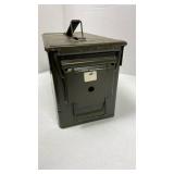 Metal ammunition can