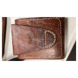 Belt accessories and storage tote with lid