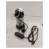 Vevor Submersible Sewage Pump 1HP 5770GPH Cast Iron Sewage Water Pump 34 ft. Lift 10 ft. Power Cord and Automatic Float Switch