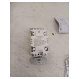 Utilitech 15 -Amps 120-volt Indoor Programmable Countdown Digital Lighting Timer