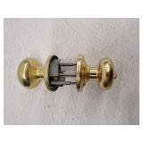 Kwikset 991 Juno Keyed Door Knob and Sgl Cyl Deadbolt Combo Pack (Incomplete)