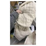 Ivory Oversized California Cal King Size Quilt Bedding Sets with 2 Pillow Shams, Lightweight Soft Bedspread Coverlet Bed Cover for All Season, 3 Pieces, 116x106 inches - Retail: $56