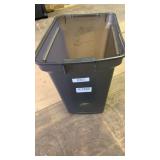IRIS Pet Food Storage Container 58lb - Retail: $50