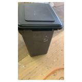 IRIS Pet Food Storage Container 58lb - Retail: $50