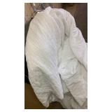 White polyester Comforter Set-Queen  - Retail: $85