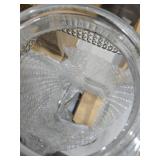 2 Gallon Glass Drink Dispenser, Drink Dispensers for Parties, Beverage Dispenser with Stand and Glass Lid, 100% Leakproof Spigot, Ideal for Lemonade, Juice, Iced Tea, Laundry Detergent Dispenser