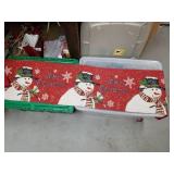 Snowman Christmas Table Runner, Christmas Table Runner with Tassels for Home Dining Table Kitchen Christmas Holiday Decorations