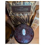Avon Timeless Beauty Dust Container with Cameo