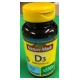Nature Made Vitamin D3, 90 Softgels, Vitamin D 2000 IU (50 mcg) Helps Support Immune Health, Strong Bones and Teeth, & Muscle Function, 250% of The Daily Value for Vitamin D in One Daily Softgel - Ret