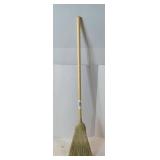 Boardwalk BWK932CEA 56 in. Corn Fiber Bristle Warehouse Broom - Natural