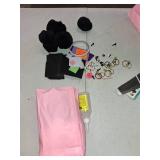 DIY Pom-Pom Animal Craft Kit - Plush Keychain Making Craft Kit, Create 10 Animal Models, Soft and Fluffy Craft Pom Poms for Kids, Perfect for Boys Girls to Make Your Own Stuffed Keychains