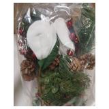 Hotop 4pcs Christmas Floral Arrangement Stem 16in