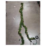 Pre-lit Green Christmas Garland 16.5