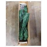 LUCKLIFE Christmas Tree Artificial Hinged Pine Tree with with 1,000 Branch Tips,Indoor Holiday Home Decoration,Foldable Metal Base,Easy Assembly (Light Green, 6ft)