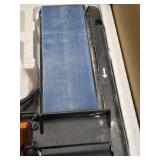 VEVOR Professional Belt Sander, 6\" Disc Sander and 4 x 36 in. Belt Sander with 5A Induction Motor Cast Aluminum Worktable for Woodworking, Metalworking - Retail: $202