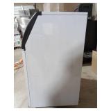 Ice Maker Machine (Missing a Leg) - Retail: $200