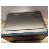 Mainstays 0.7 Cu ft Countertop Microwave Oven, 700 Watts, Black - Retail: $58