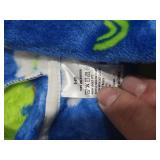 LAN KM Boys Girls Fleece Pack of 2 Gift Pack Kits Robes 5-6