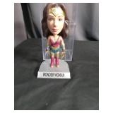 DC Comics Batman & Wonder Woman Bobblehead Set