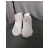 Classic Mini Boots Size 8