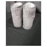 Classic Mini Boots Size 8
