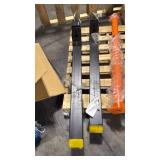 Vevor Clamp-On Pallet Forks Skid Steer Loader Bucket