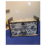 Decorative Two-Drawer Jewelry Box with Floral Pattern