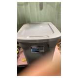 Sterilite 10 Gallon Storage Container