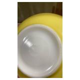 Pyrex Yellow Primary Color Mixing Bowl