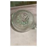 Glass Citrus Juicer with Ribbed Design