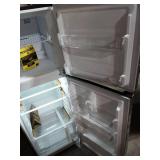 10.1 cu. ft. Top Freezer Refrigerator in Stainless Steel, Garage Ready - Retail: $499