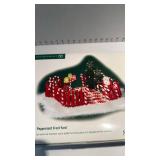 Dept 56 Snow Village Peppermint Front Yard