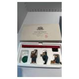 Dept 56 Snow Village Town Tree Trimmers and Village Lookout Tower