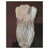 Handcrafted tulip block vase, 8 in tall, very pretty