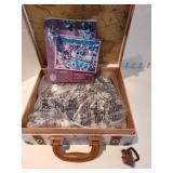 Cribbage board and puzzle in case