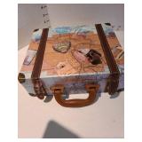 Cribbage board and puzzle in case