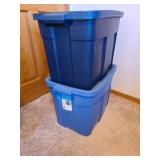 Two Rubbermaid Rougbluehneck totes, 18 qt, light and dark blue