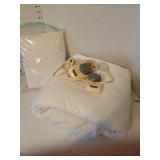 King size Sunbeam, dual control heated mattress pad with fitted king size sheet
