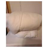 Thick full-size mattress pad with very deep pockets