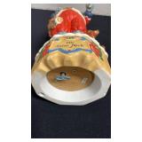 Old St Nick music box